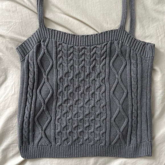 ANTHROPOLOGIE GRAY CABLE KNIT TANK TOP Cropped Length Slim Fit Size-Large - Picture 9 of 9